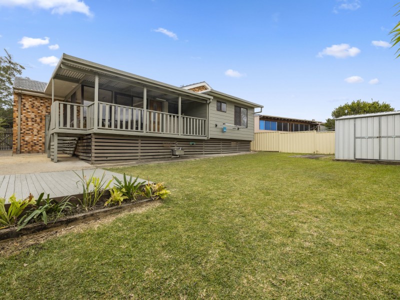11 Bower Crescent, Toormina NSW 2452