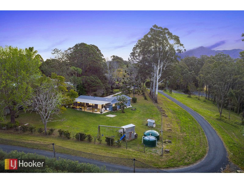 7 Herdegen Close, Bonville NSW 2441