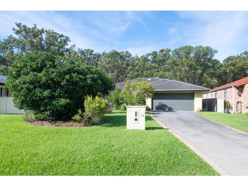 12 Trond Close, Bonville NSW 2441