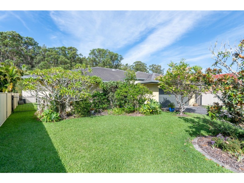 12 Trond Close, Bonville NSW 2441