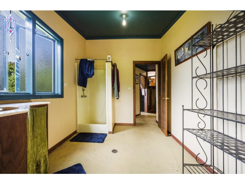 11 Lorne Street, Lowanna NSW 2450
