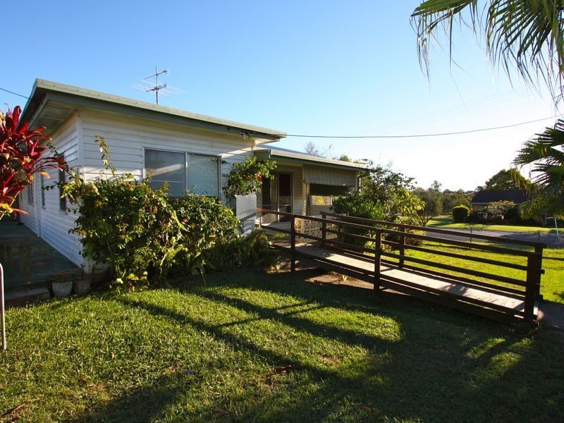 2 Mossberry Avenue, Junction Hill NSW 2460