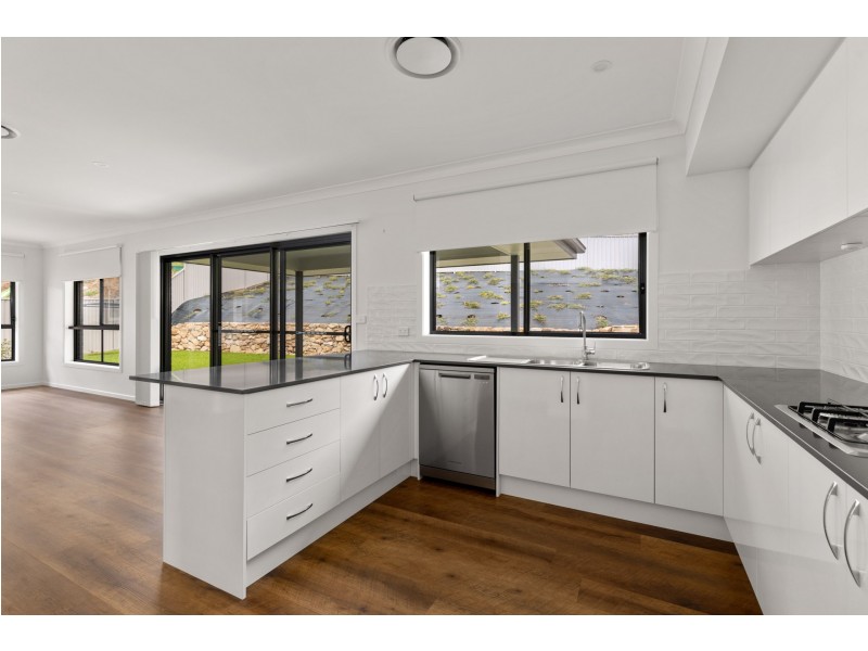 16 Platinum Place, Coffs Harbour NSW 2450