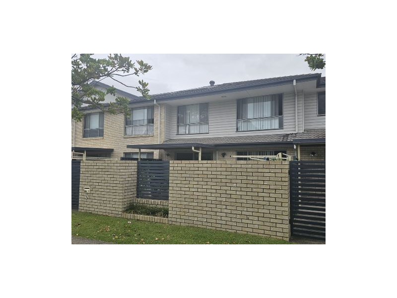 2/24 Azalea Avenue, Coffs Harbour NSW 2450