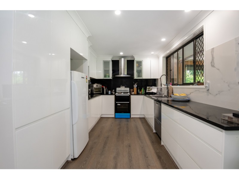 14 Cunningham Crescent, Sawtell NSW 2452