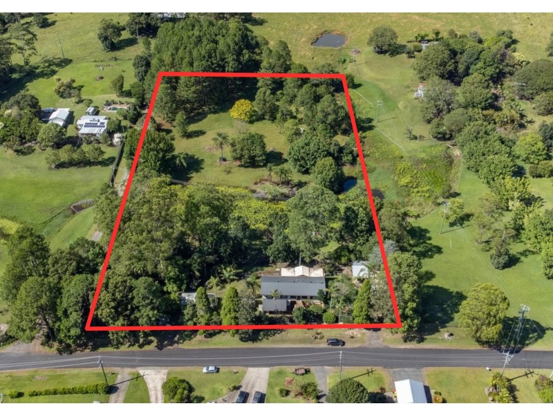 33 Deans Road, Boambee NSW 2450