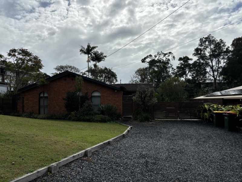 3 Killawarra Close, Safety Beach NSW 2456