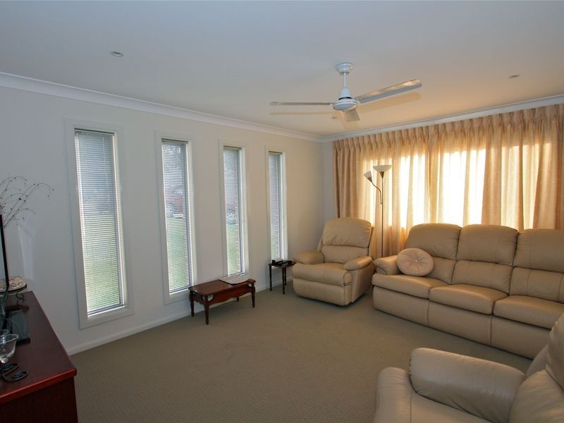 4 Reef Cove, Safety Beach NSW 2456