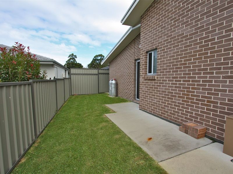 4 Reef Cove, Safety Beach NSW 2456