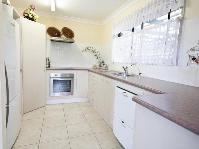 2 Perry Drive, Coffs Harbour NSW 2450