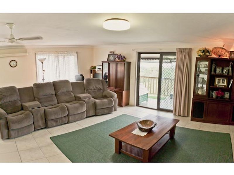 2 Perry Drive, Coffs Harbour NSW 2450