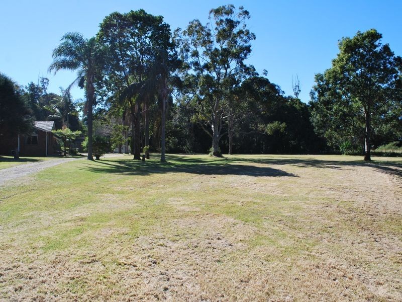 4 Deans Road, Boambee East NSW 2452