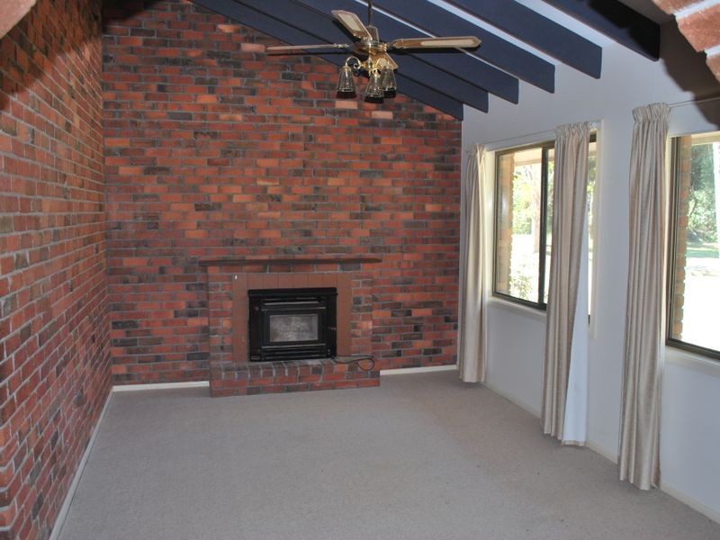 4 Deans Road, Boambee East NSW 2452