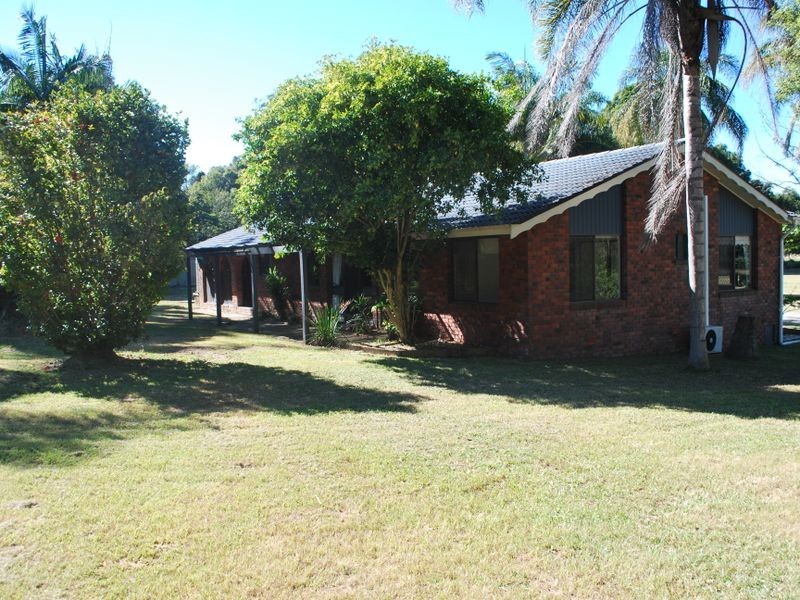 4 Deans Road, Boambee East NSW 2452