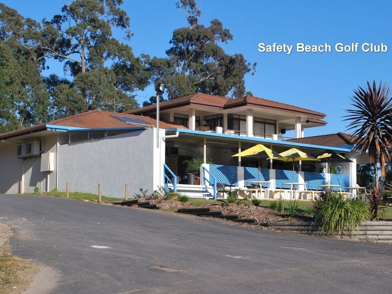 8 Outrigger Place, Safety Beach NSW 2456