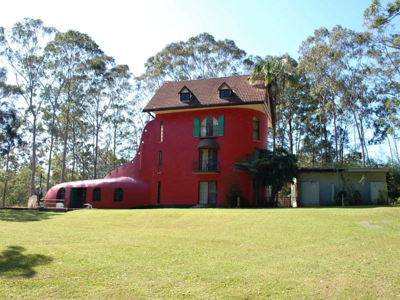 Lyons Road  – Storyland Gardens, Bonville NSW 2441