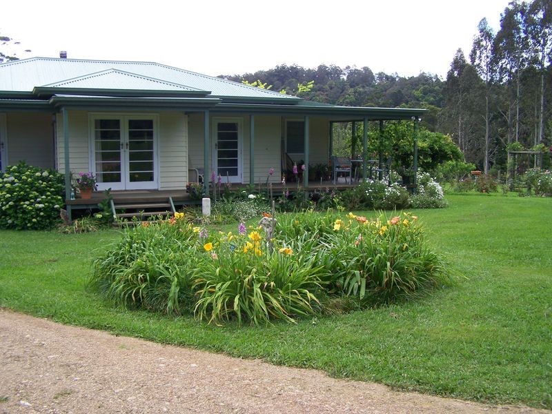 11 Lowanna Road, Lowanna NSW 2450