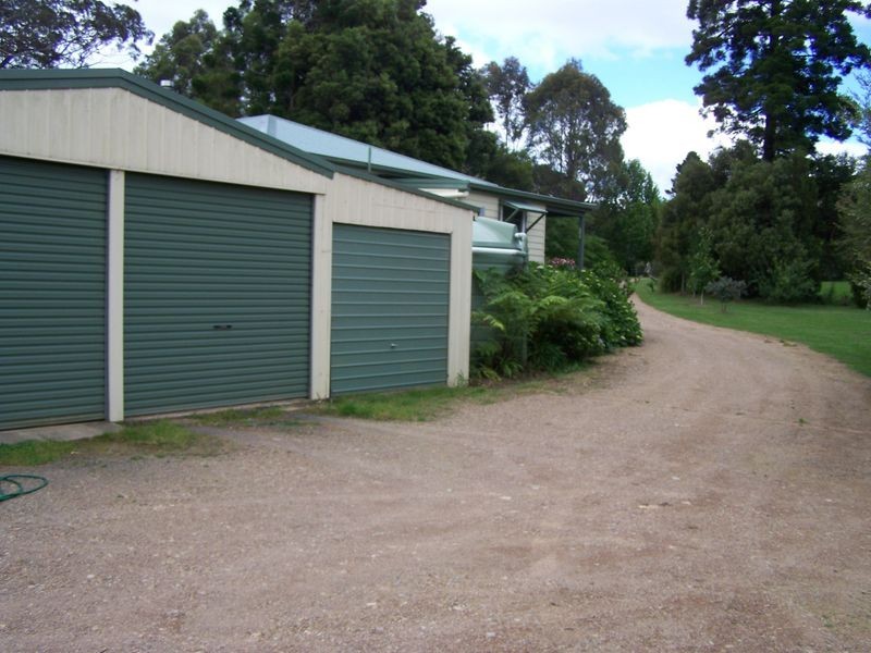 11 Lowanna Road, Lowanna NSW 2450