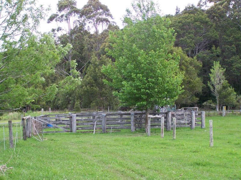 11 Lowanna Road, Lowanna NSW 2450