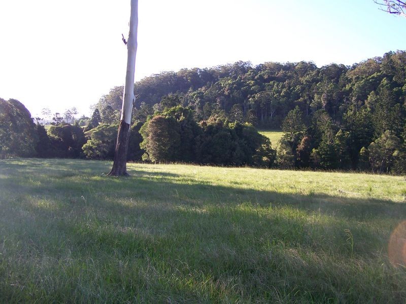 11 Lowanna Road, Lowanna NSW 2450