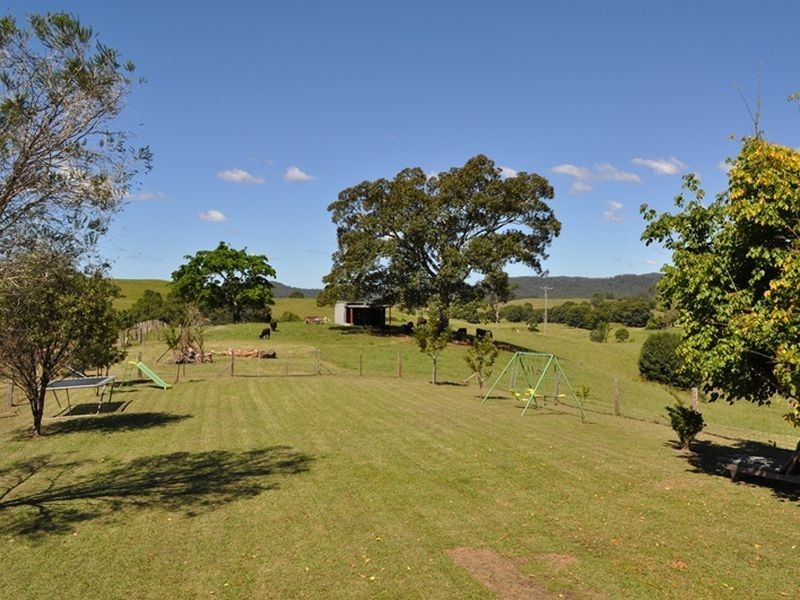 121 Whites Road via Yarranbella, Macksville NSW 2447