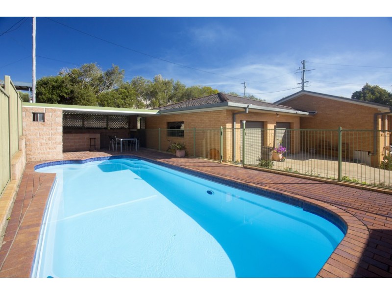 22 Glenmore Crescent, Macksville NSW 2447