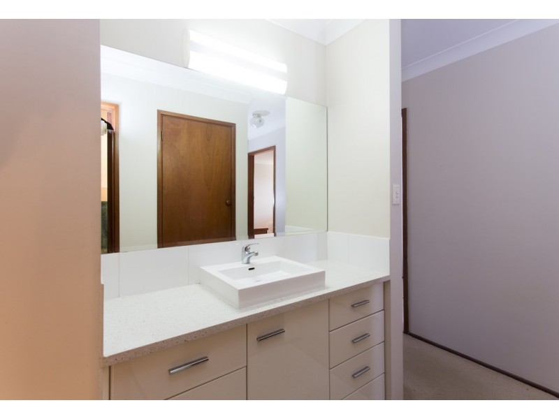 22 Glenmore Crescent, Macksville NSW 2447