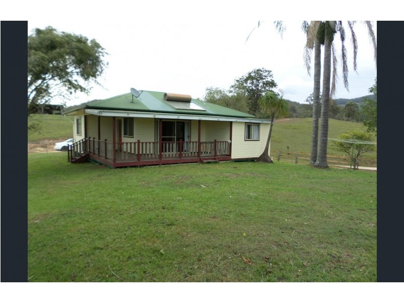 16 Whites Road, Yarranbella NSW 2447