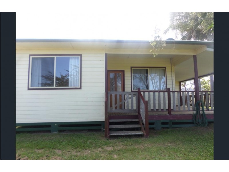 16 Whites Road, Yarranbella NSW 2447