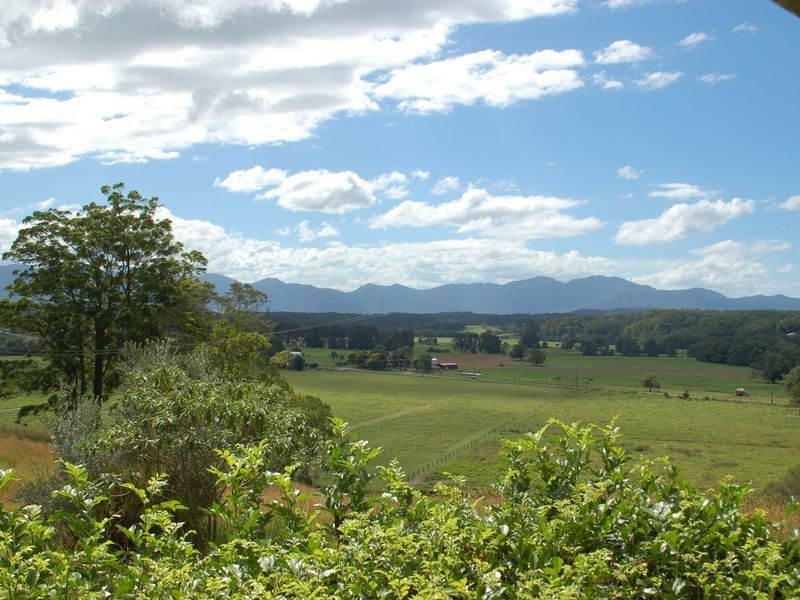 1/763 Waterfall Way, Fernmount NSW 2454