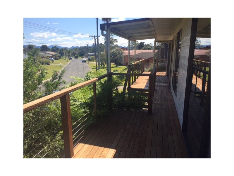 18 Island Place  NEWRY ISLAND, Urunga NSW 2455
