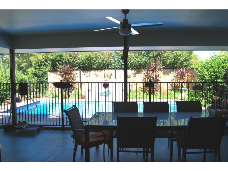 216 Florence Wilmont Dr, Nambucca Heads NSW 2448