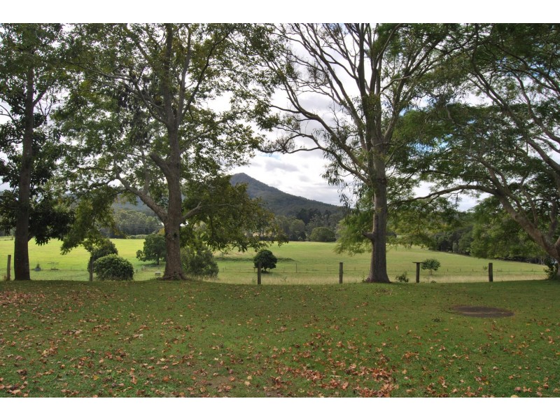 126 Deep Creek Road, Valla NSW 2448