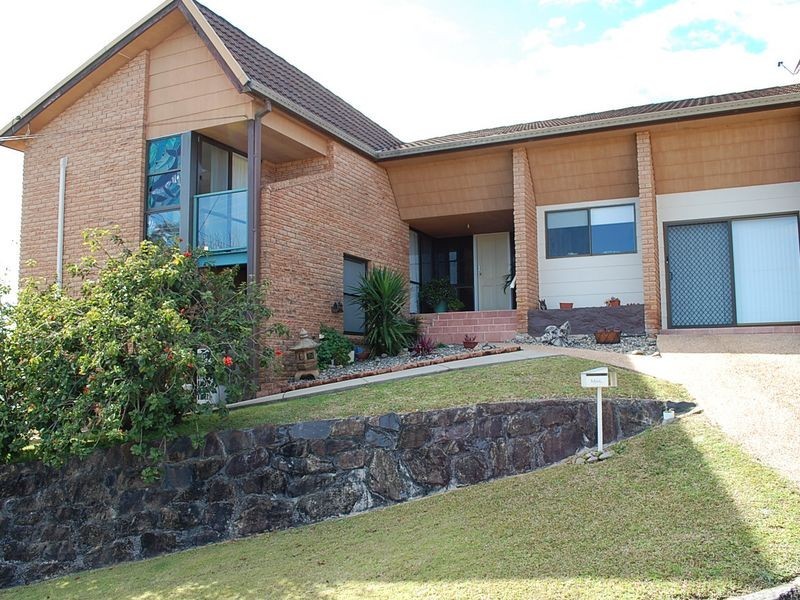 32 Vista Way, Scotts Head NSW 2447