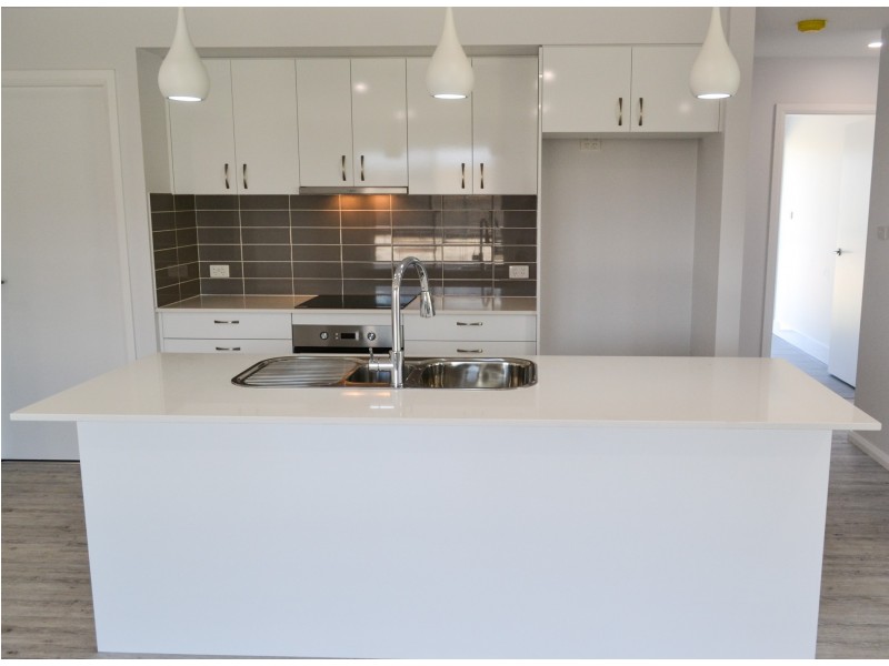 27 Macksville Heights Drive, Macksville NSW 2447