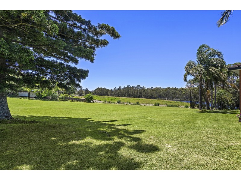 4114 Giinagay Way, Urunga NSW 2455