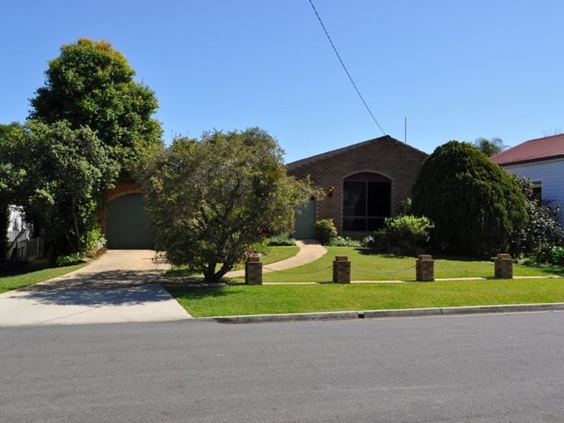 14 Sturdee Street, Macksville NSW 2447