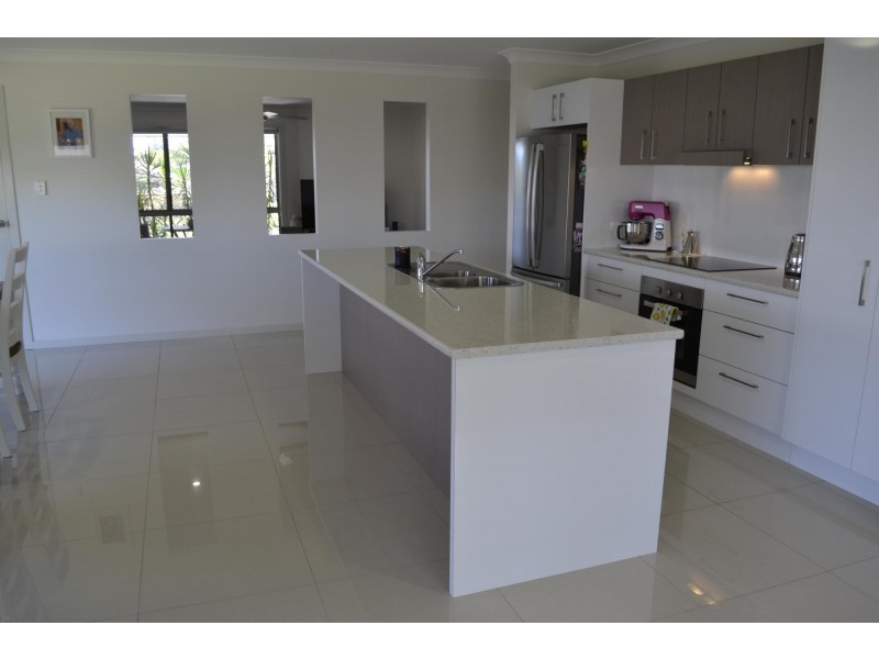 5 Preston Drive, Macksville NSW 2447