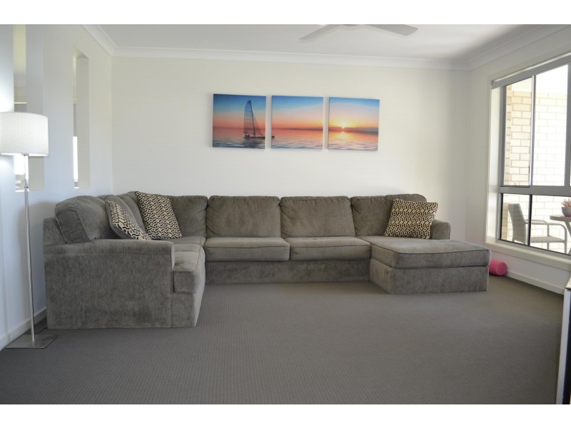 5 Preston Drive, Macksville NSW 2447