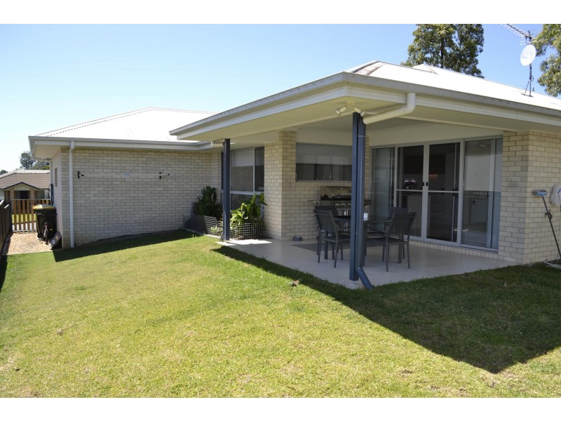 5 Preston Drive, Macksville NSW 2447