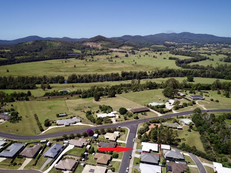 5 Preston Drive, Macksville NSW 2447