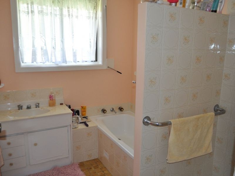 11 Beach Rd, Sapphire Beach NSW 2450