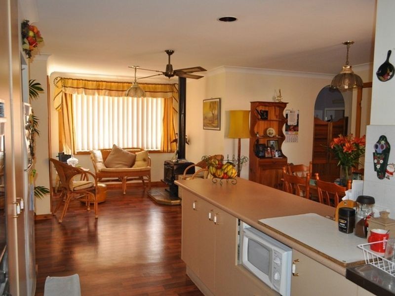 48 Glenmore Cr, Macksville NSW 2447