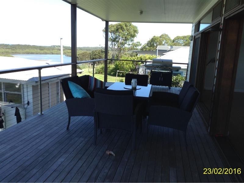 18 Morgo Street, Urunga NSW 2455