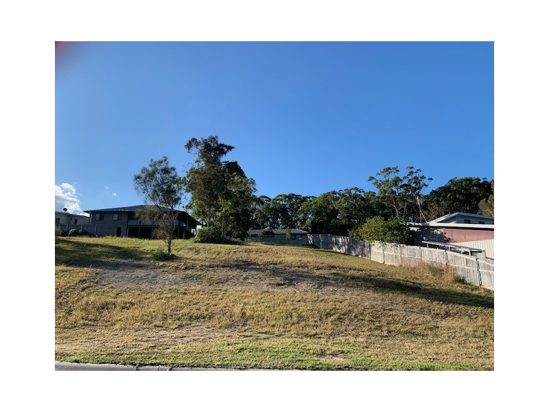 13 Sandpiper Drive, Scotts Head NSW 2447