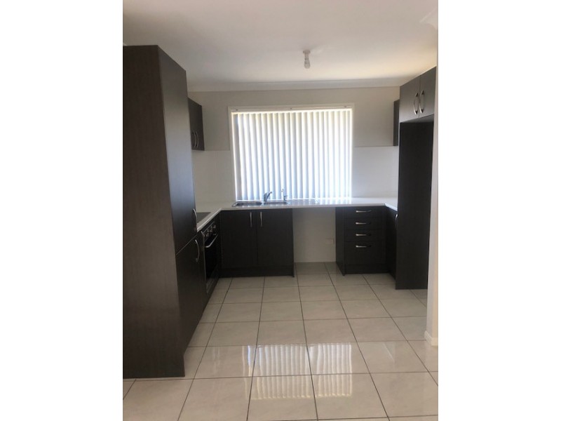 9 Laura Place, Macksville NSW 2447