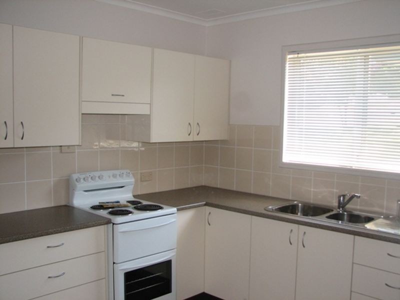 9 Hodge Street, Macksville NSW 2447