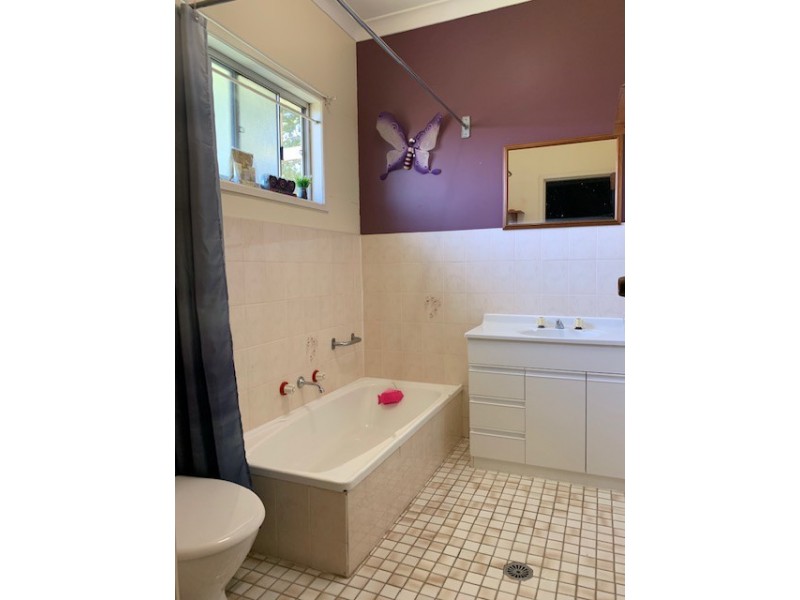 47 Wallace Street, Macksville NSW 2447