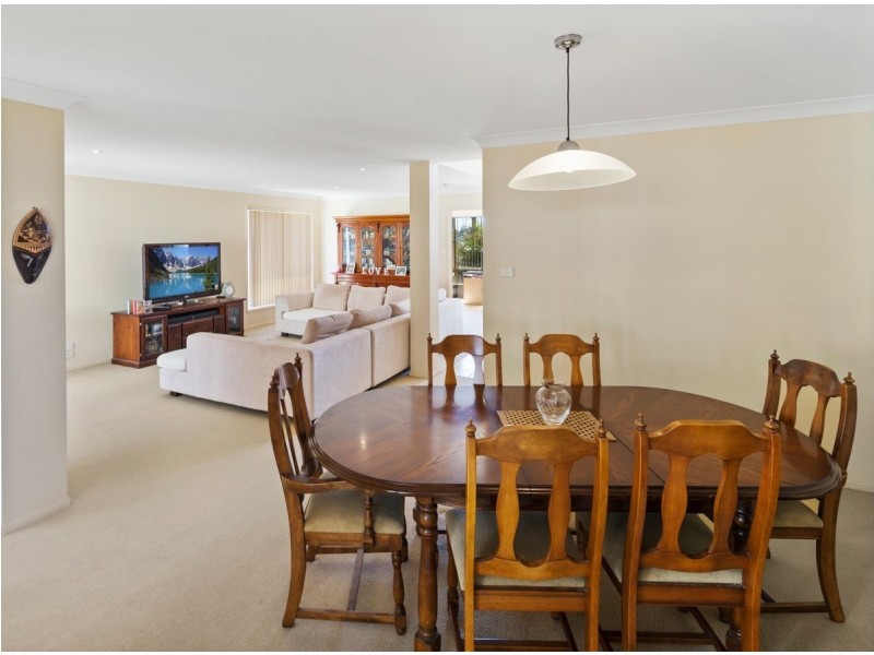 16 Raleigh Street, Scotts Head NSW 2447