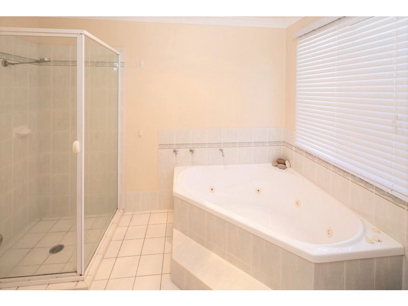 16 Raleigh Street, Scotts Head NSW 2447